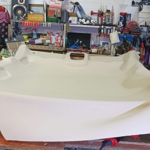 photo-1681951372862-857060f9a32c